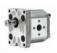 8,3 cc Marzocchi Zahnradpumpe links mit 1:8 konischer Welle