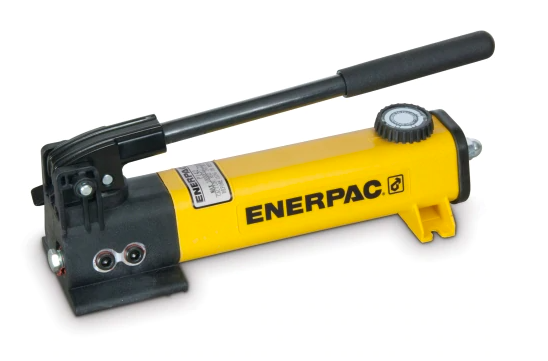 Enerpac zweistufige Handpumpe 700 bar
